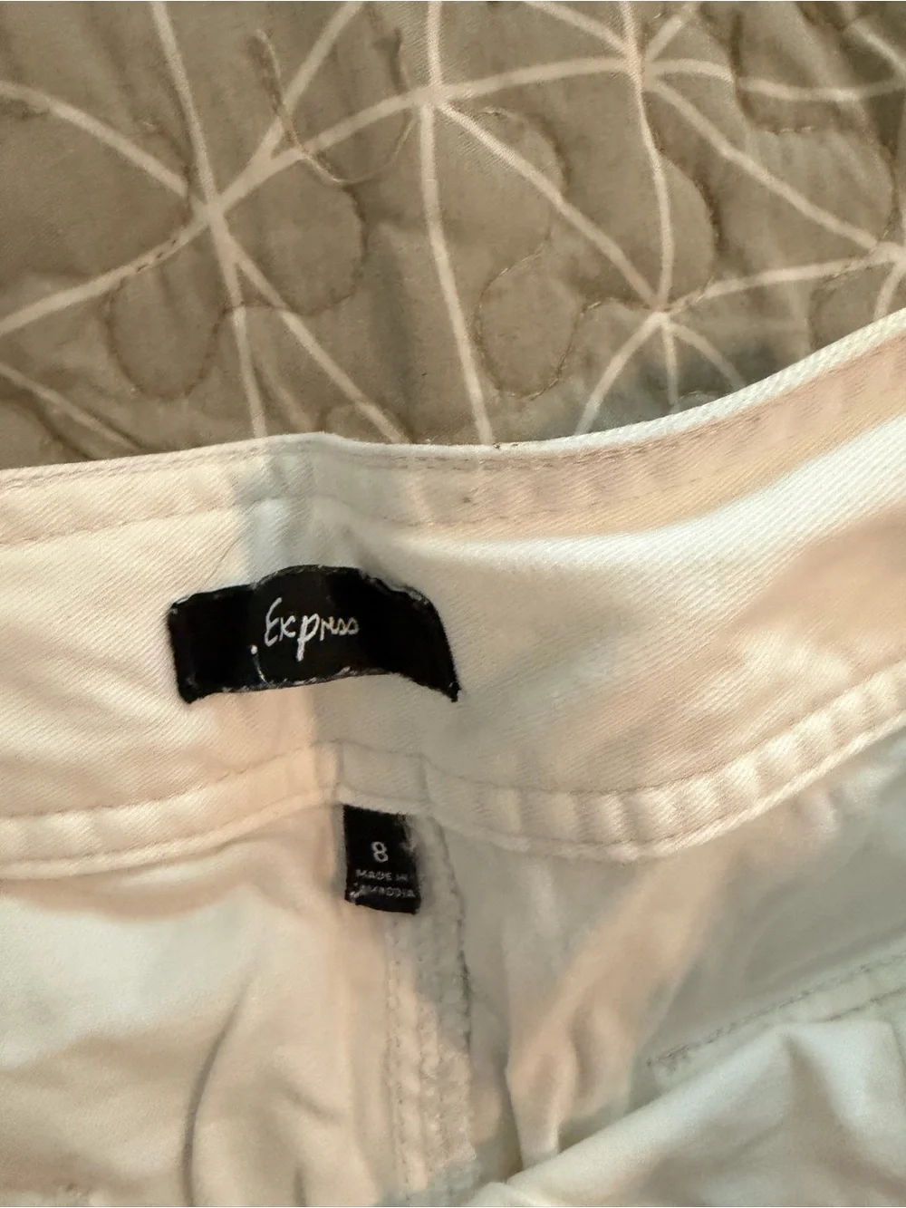 Express White Button-Front Cotton Shorts Size 8